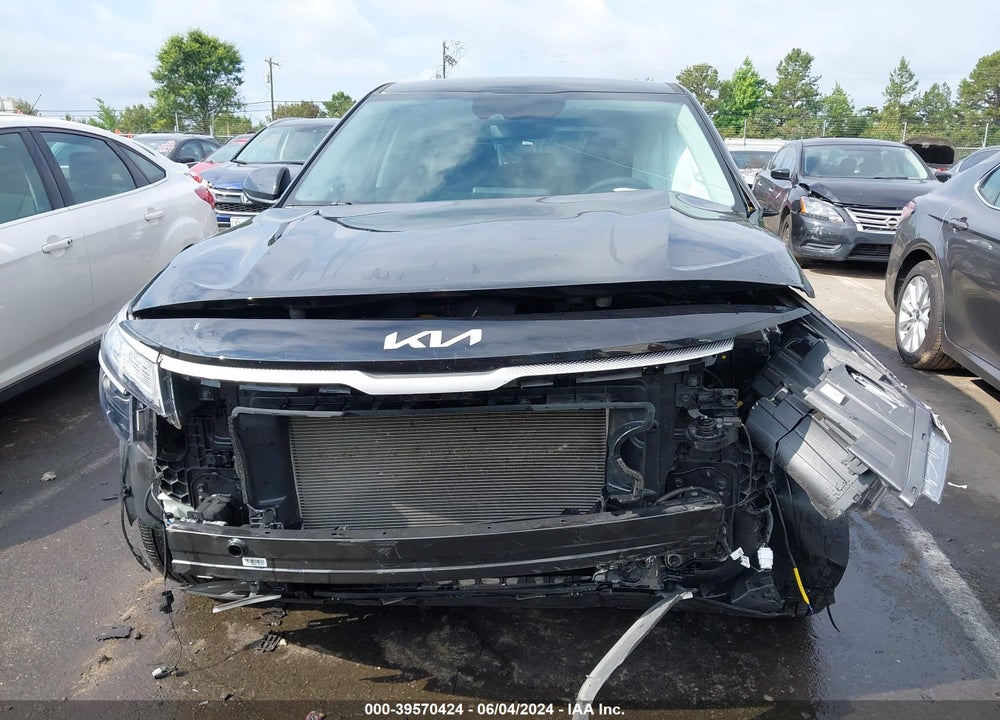 2023 KIA SELTOS LX VIN: KNDEPCAAXP7359920