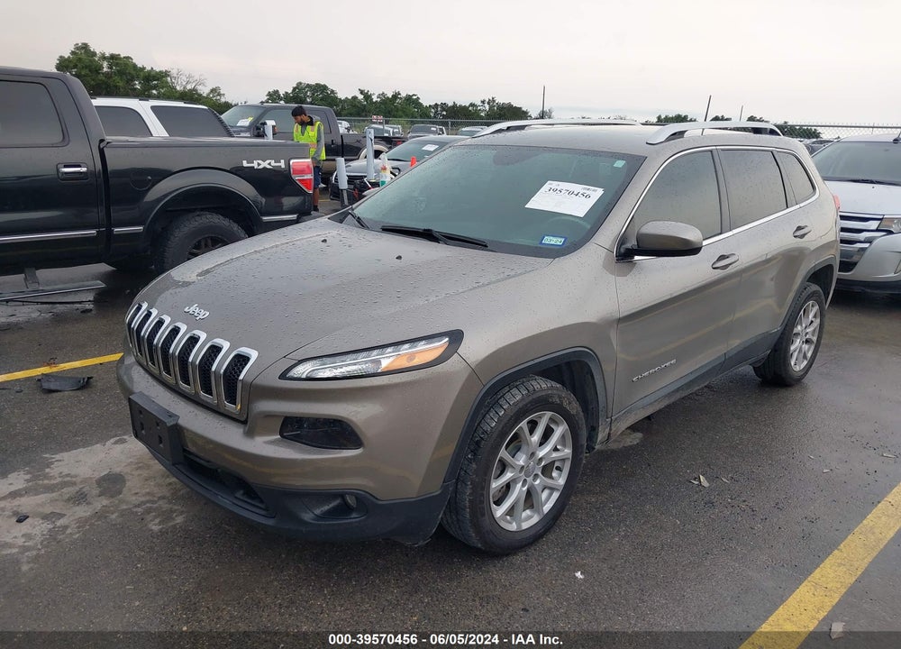 2017 JEEP CHEROKEE LATITUDE FWD VIN: 1C4PJLCB5HW574449