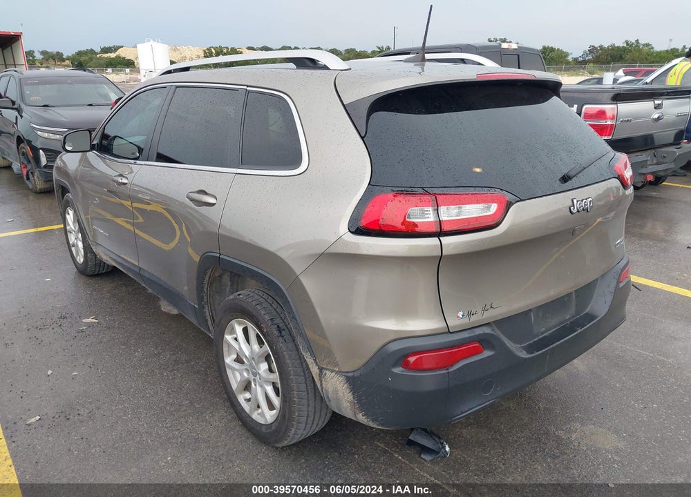 2017 JEEP CHEROKEE LATITUDE FWD VIN: 1C4PJLCB5HW574449