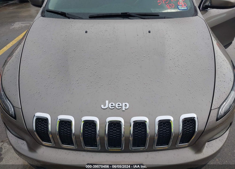 2017 JEEP CHEROKEE LATITUDE FWD VIN: 1C4PJLCB5HW574449