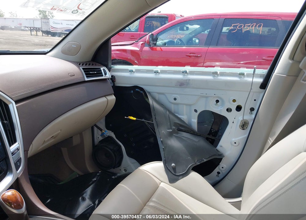 2016 CADILLAC SRX LUXURY COLLECTION VIN: 3GYFNEE34GS563674