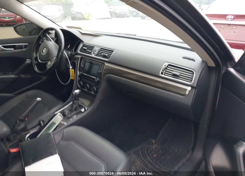 2016 VOLKSWAGEN PASSAT 1.8T SE VIN: 1VWBT7A36GC032877