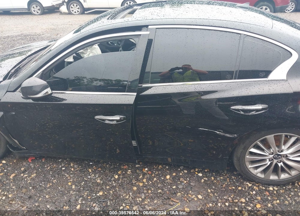 2021 INFINITI Q50 LUXE AWD VIN: JN1EV7BRXMM752656