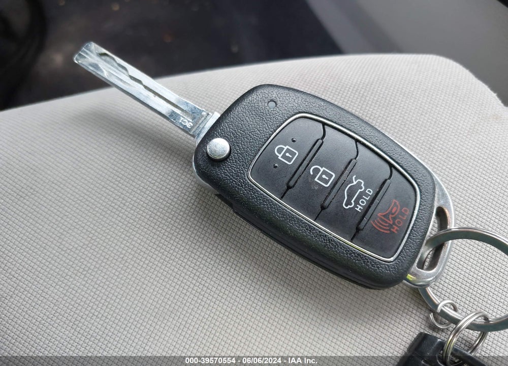2019 HYUNDAI SONATA SE VIN: 5NPE24AF7KH744839