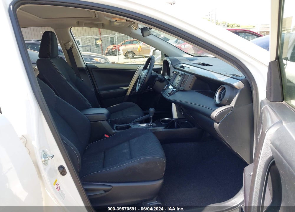 2017 TOYOTA RAV4 HYBRID XLE VIN: JTMRJREV2HD118259