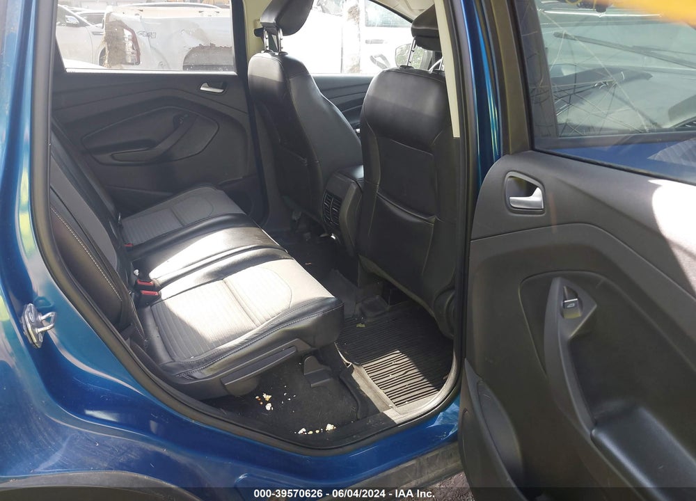 2019 FORD ESCAPE SE VIN: 1FMCU9GD9KUA27218