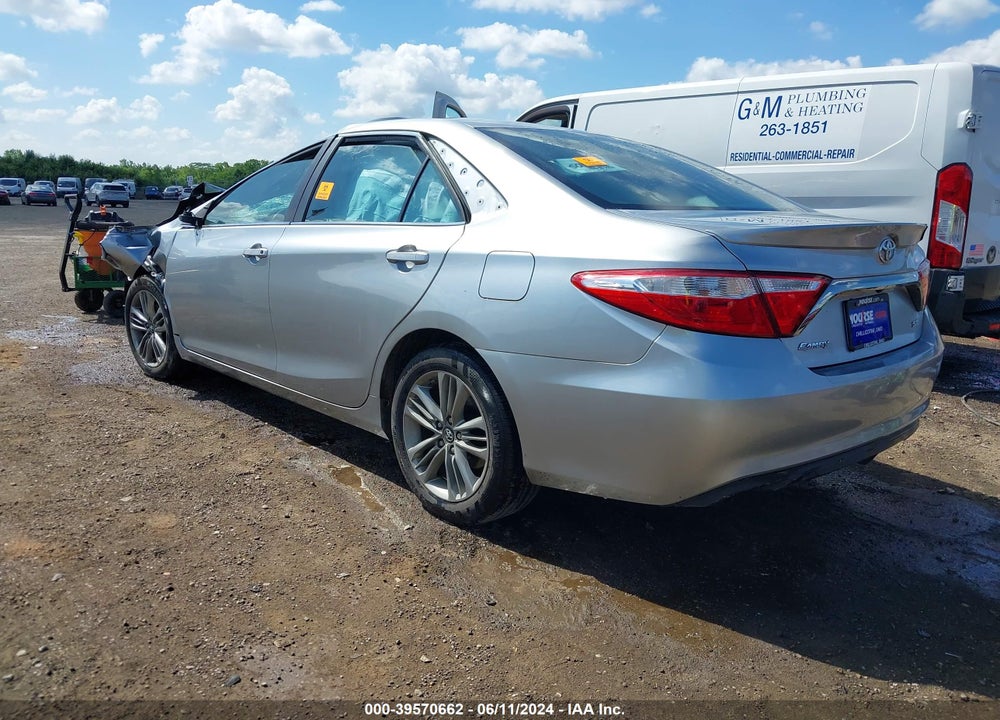2017 TOYOTA CAMRY SE VIN: 4T1BF1FK3HU702545
