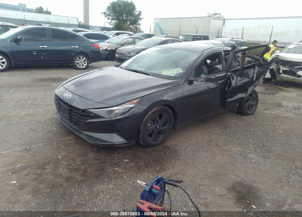 2022 HYUNDAI ELANTRA SEL VIN: 5NPLM4AG8NH065225