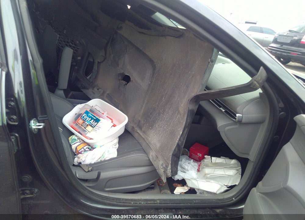2022 HYUNDAI ELANTRA SEL VIN: 5NPLM4AG8NH065225