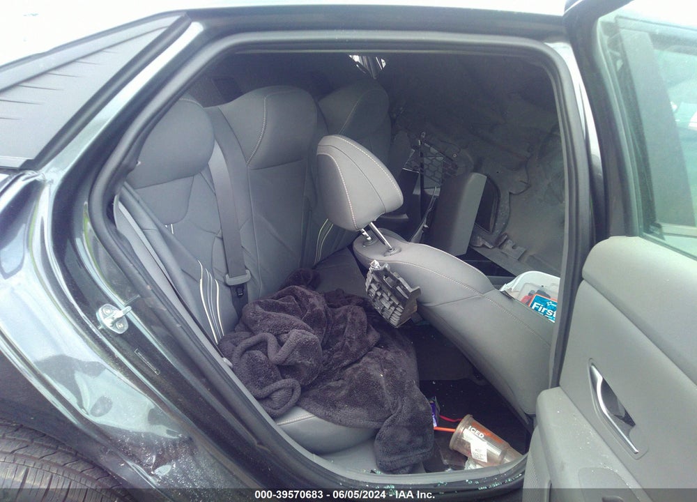 2022 HYUNDAI ELANTRA SEL VIN: 5NPLM4AG8NH065225