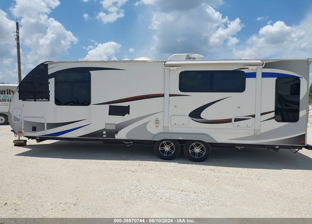 2018 LANCE OTHER VIN: 56YTT2321JL322238