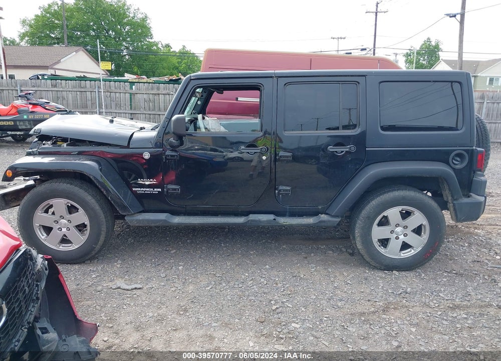 2011 JEEP WRANGLER UNLIMITED SAHARA VIN: 1J4BA5H1XBL585505