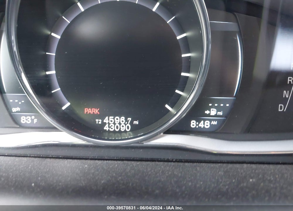 2015 VOLVO XC60 T5 PLATINUM VIN: YV440MDM6F2677943