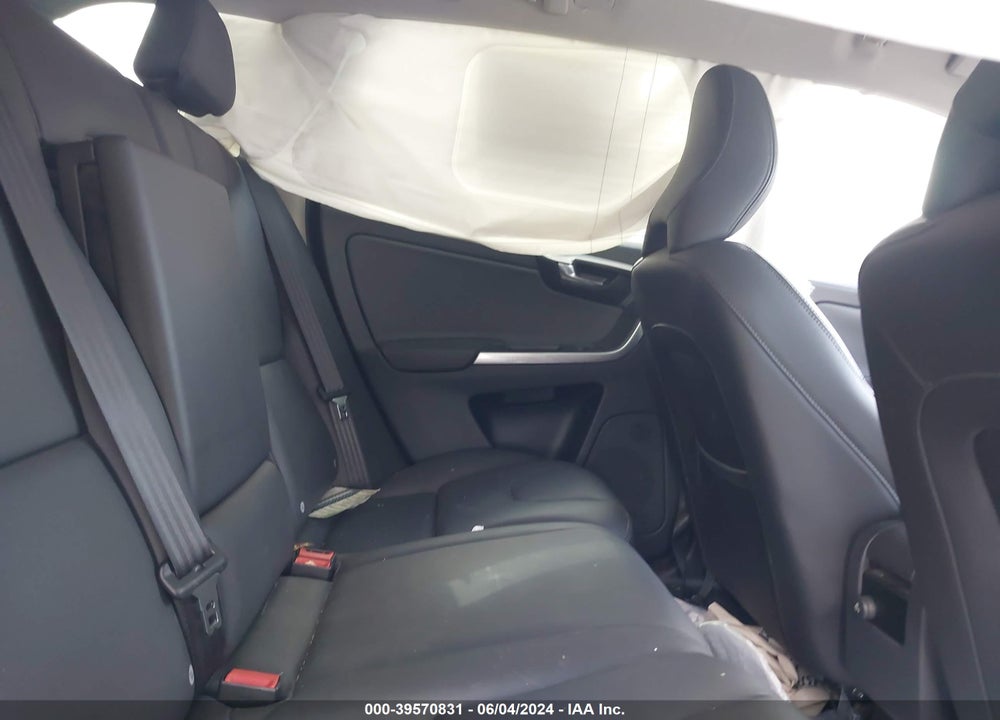2015 VOLVO XC60 T5 PLATINUM VIN: YV440MDM6F2677943