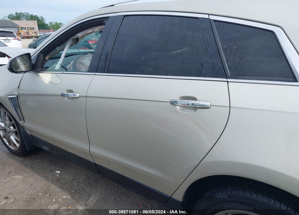 2013 CADILLAC SRX PERFORMANCE COLLECTION VIN: 3GYFNDE3XDS548442