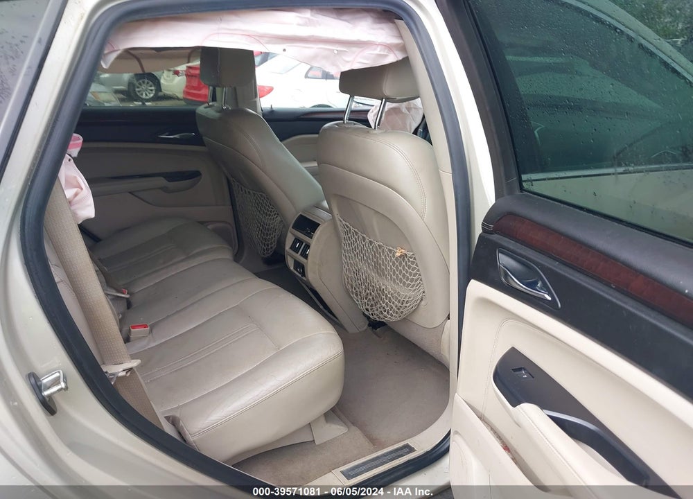 2013 CADILLAC SRX PERFORMANCE COLLECTION VIN: 3GYFNDE3XDS548442