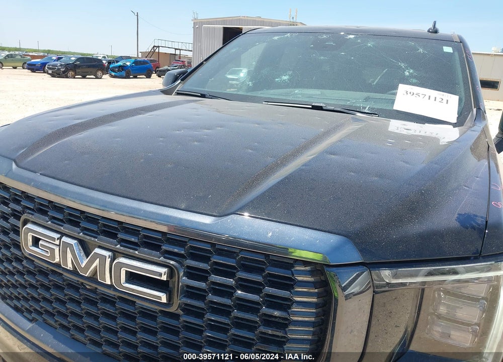 2023 GMC YUKON XL 4WD DENALI ULTIMATE VIN: 1GKS2KKL0PR555885