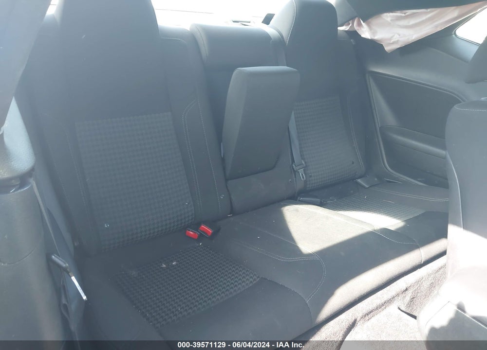2017 DODGE CHALLENGER SXT VIN: 2C3CDZAG6HH588967