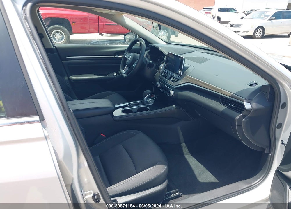 2023 NISSAN ALTIMA SV FWD VIN: 1N4BL4DV6PN334064