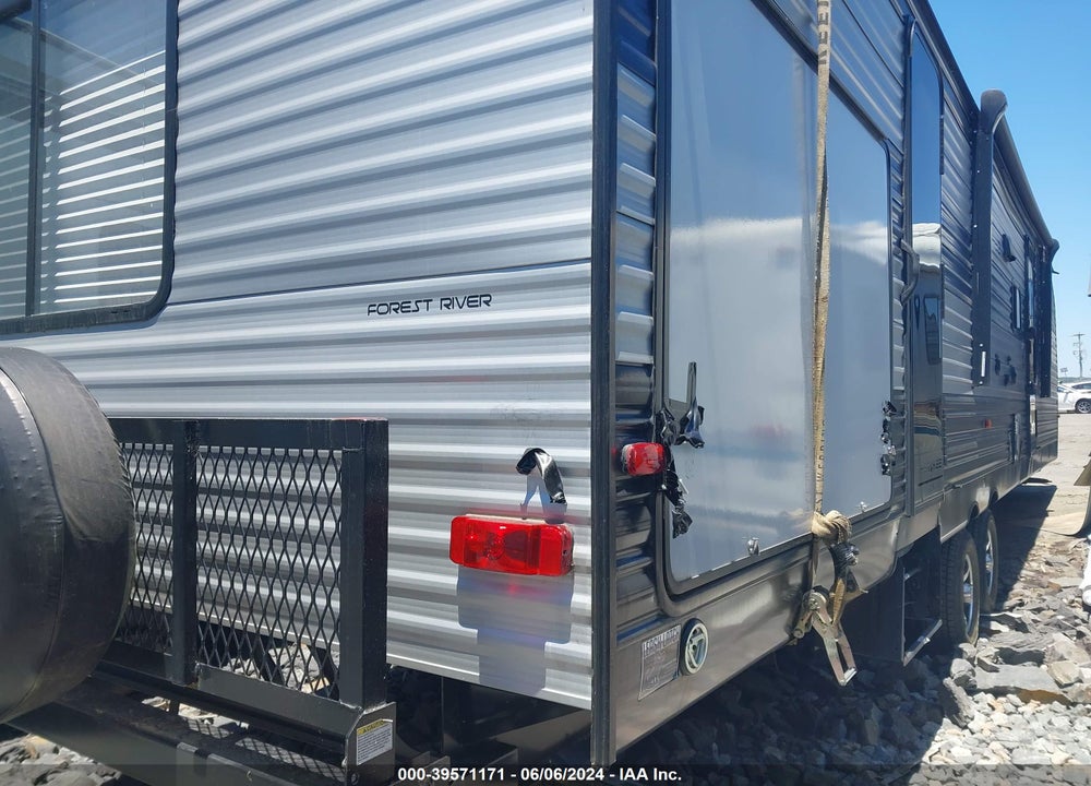 2021 FOREST RIVER CHEROKEE VIN: 4X4TCKH25MX150098