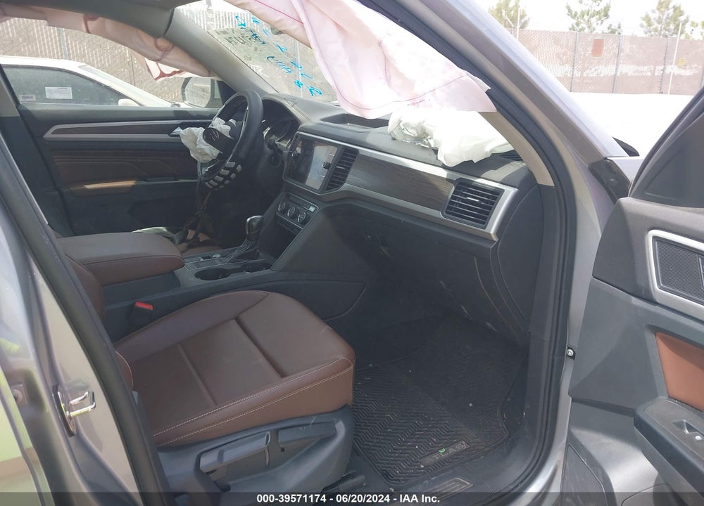 2021 VOLKSWAGEN ATLAS 3.6L V6 SE W/TECHNOLOGY VIN: 1V2JR2CA2MC537465
