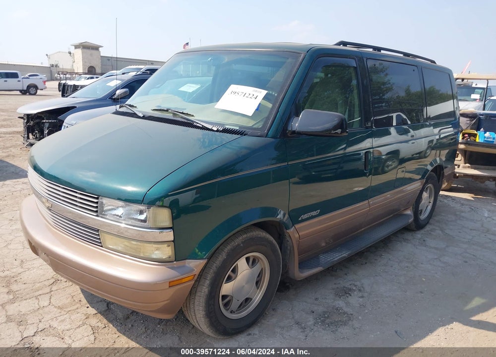 2001 CHEVROLET ASTRO LS VIN: 1GNDM19W71B136965