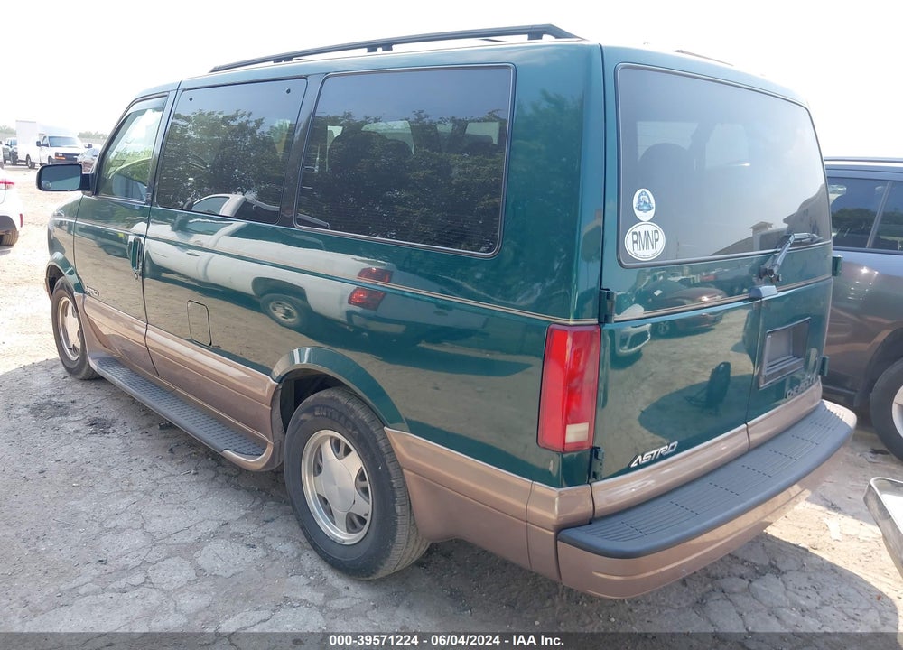 2001 CHEVROLET ASTRO LS VIN: 1GNDM19W71B136965