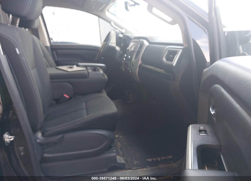 2017 NISSAN TITAN XD SV VIN: 1N6AA1RP2HN546897