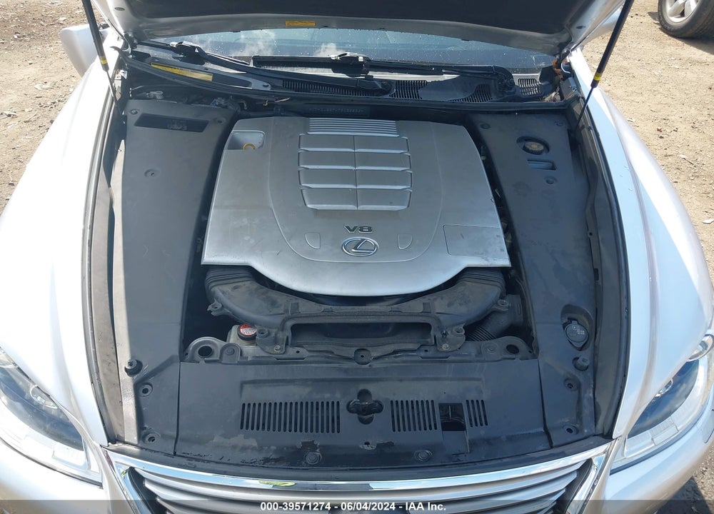2015 LEXUS LS 460 VIN: JTHCL5EF4F5025556