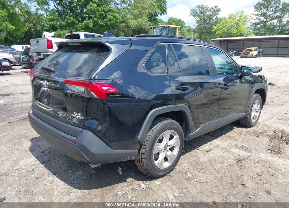 2021 TOYOTA RAV4 XLE VIN: 2T3W1RFV8MC110750