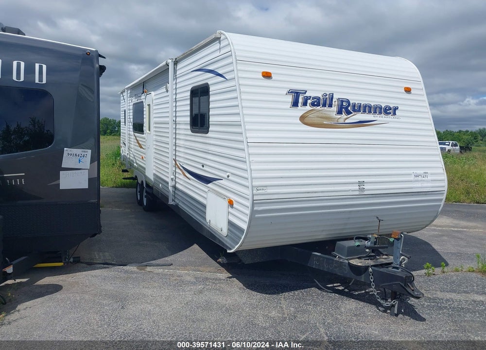 2011 HEARTLAND RV TRAIL RUNNER VIN: 5SFEB332XBE213054