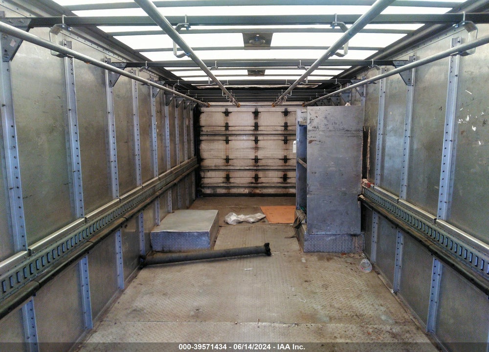 2010 FREIGHTLINER CHASSIS M LINE WALK-IN VAN VIN: 4UZAARDU6ACAM0679