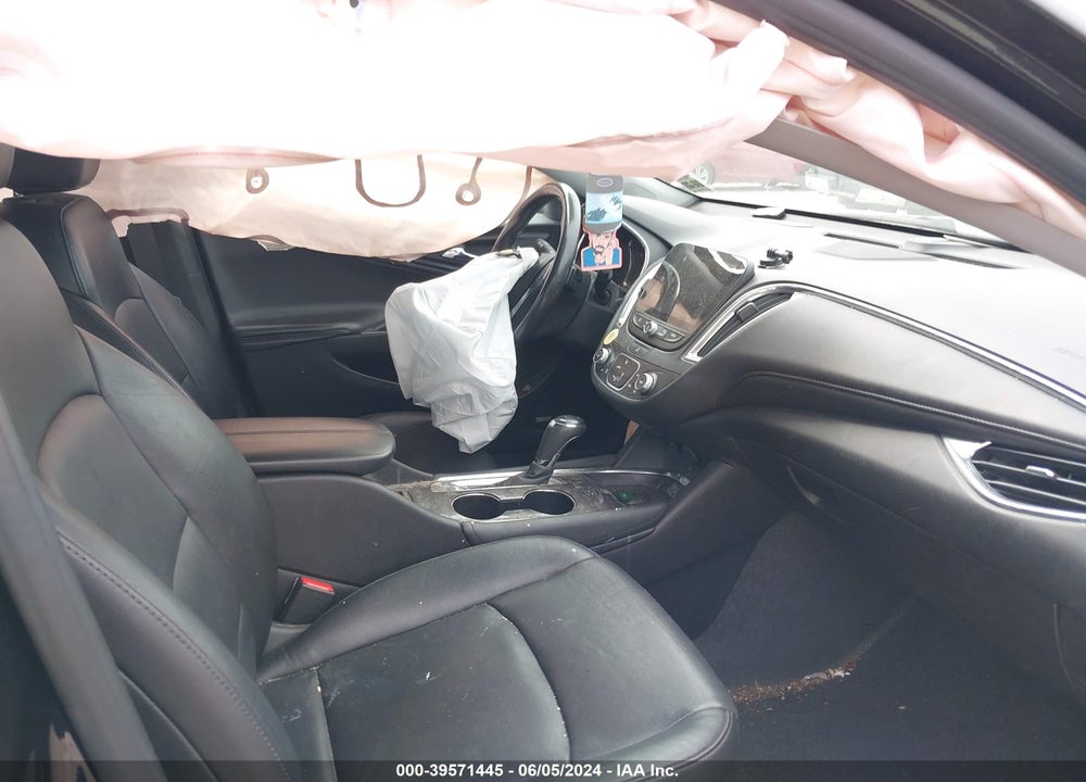 2018 CHEVROLET MALIBU LT VIN: 1G1ZD5ST7JF293600