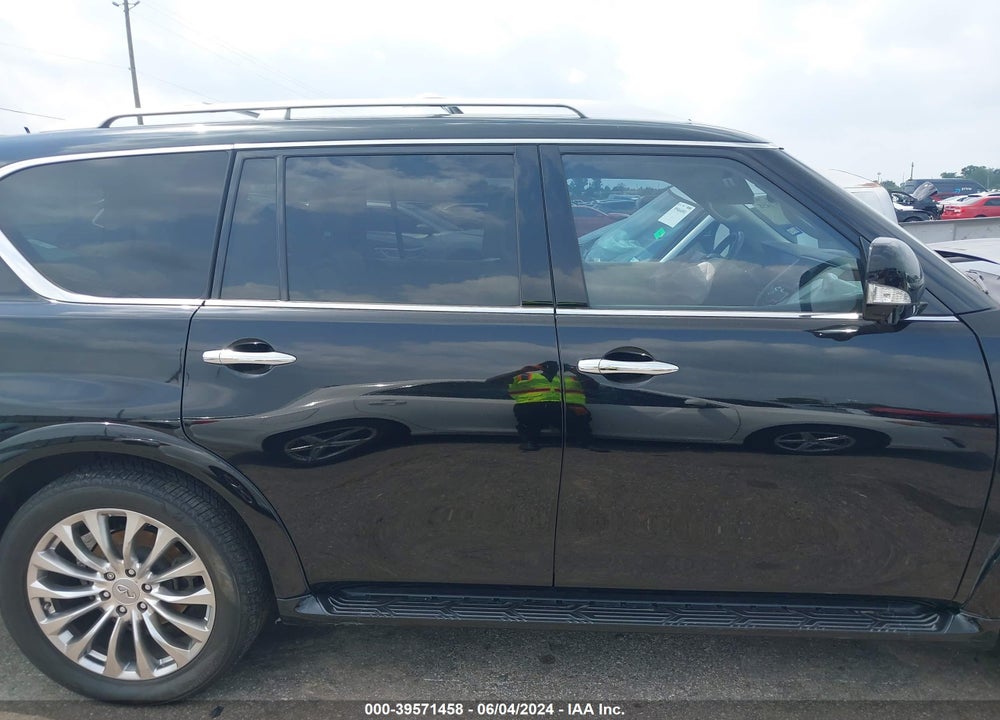 2017 INFINITI QX80 VIN: JN8AZ2ND7H9830939