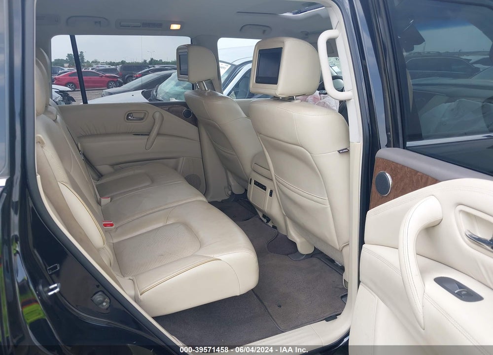 2017 INFINITI QX80 VIN: JN8AZ2ND7H9830939