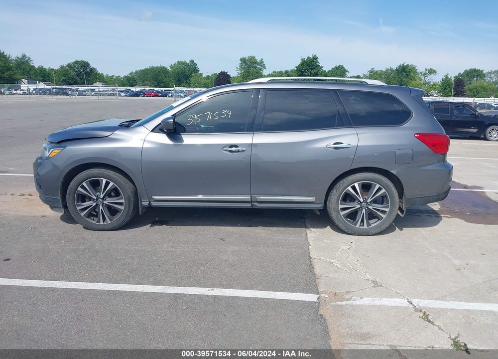 2017 NISSAN PATHFINDER PLATINUM/S/SL/SV VIN: 5N1DR2MM5HC638881