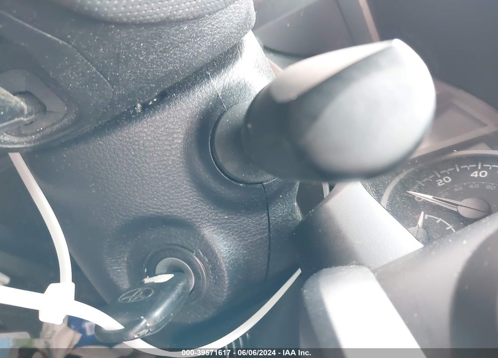 2020 TOYOTA TACOMA VIN: 5TFCZ5AN1LX221368