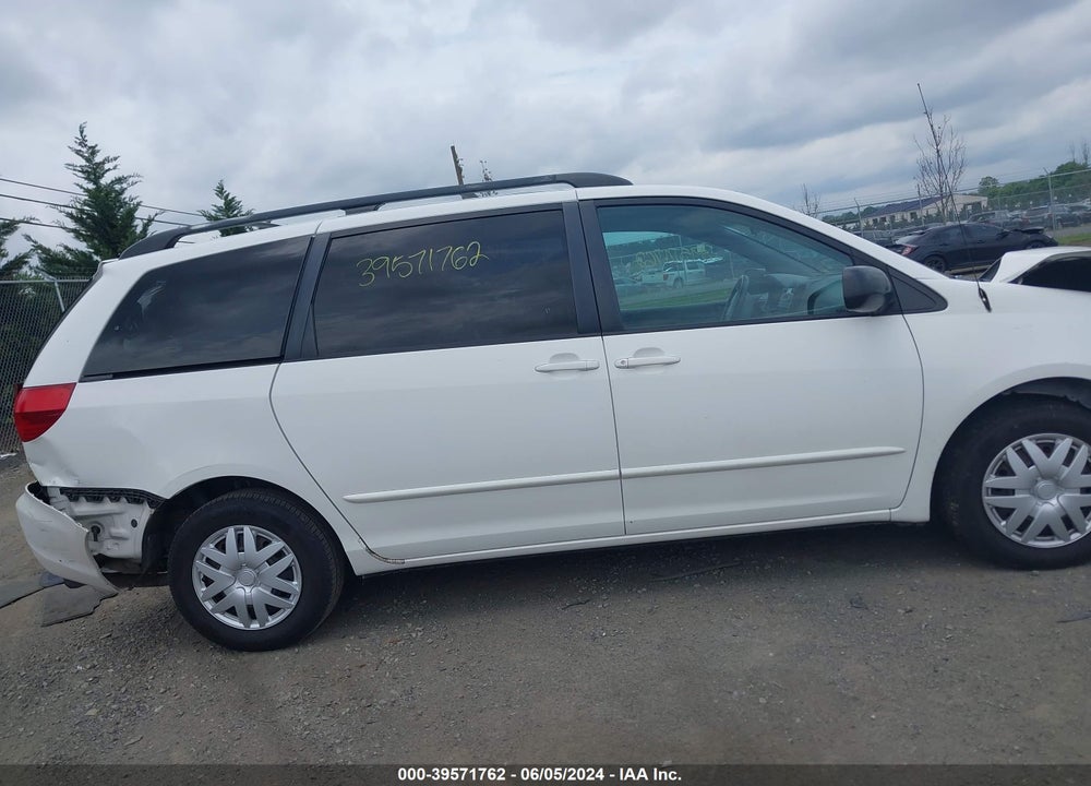 2004 TOYOTA SIENNA LE VIN: 5TDZA23C94S057841