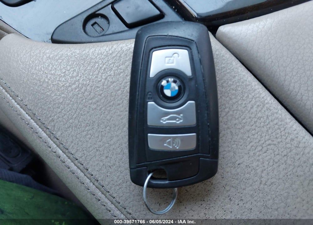 2012 BMW 528I XDRIVE VIN: WBAXH5C55CDW09431