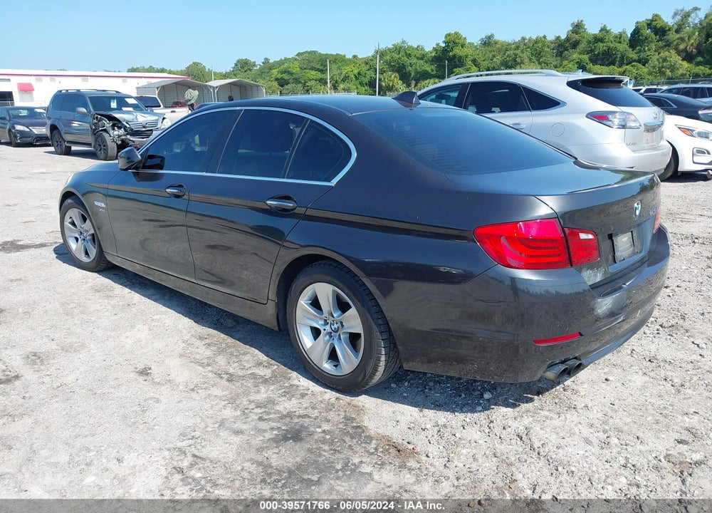 2012 BMW 528I XDRIVE VIN: WBAXH5C55CDW09431