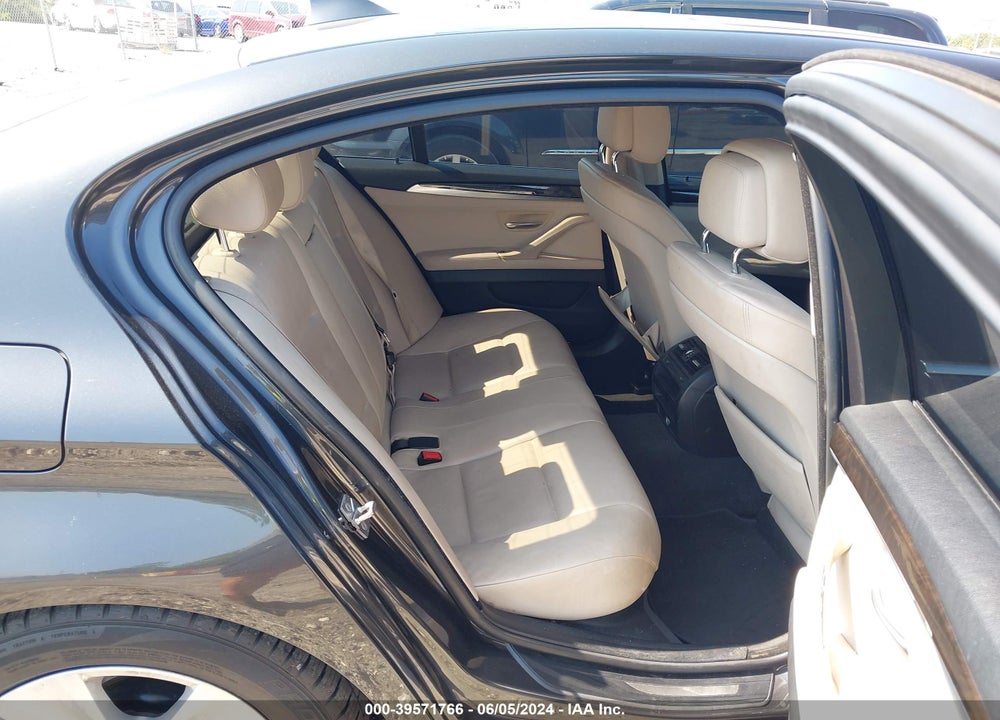 2012 BMW 528I XDRIVE VIN: WBAXH5C55CDW09431