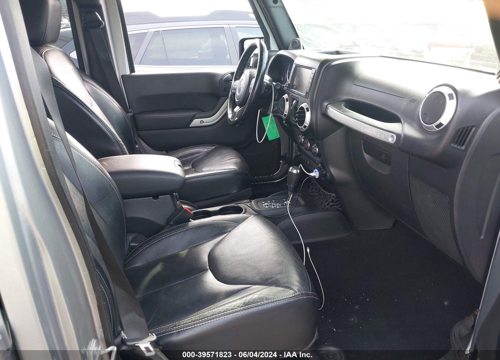 2014 JEEP WRANGLER UNLIMITED SAHARA VIN: 1C4BJWEG9EL164710