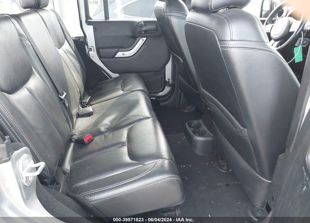 2014 JEEP WRANGLER UNLIMITED SAHARA VIN: 1C4BJWEG9EL164710