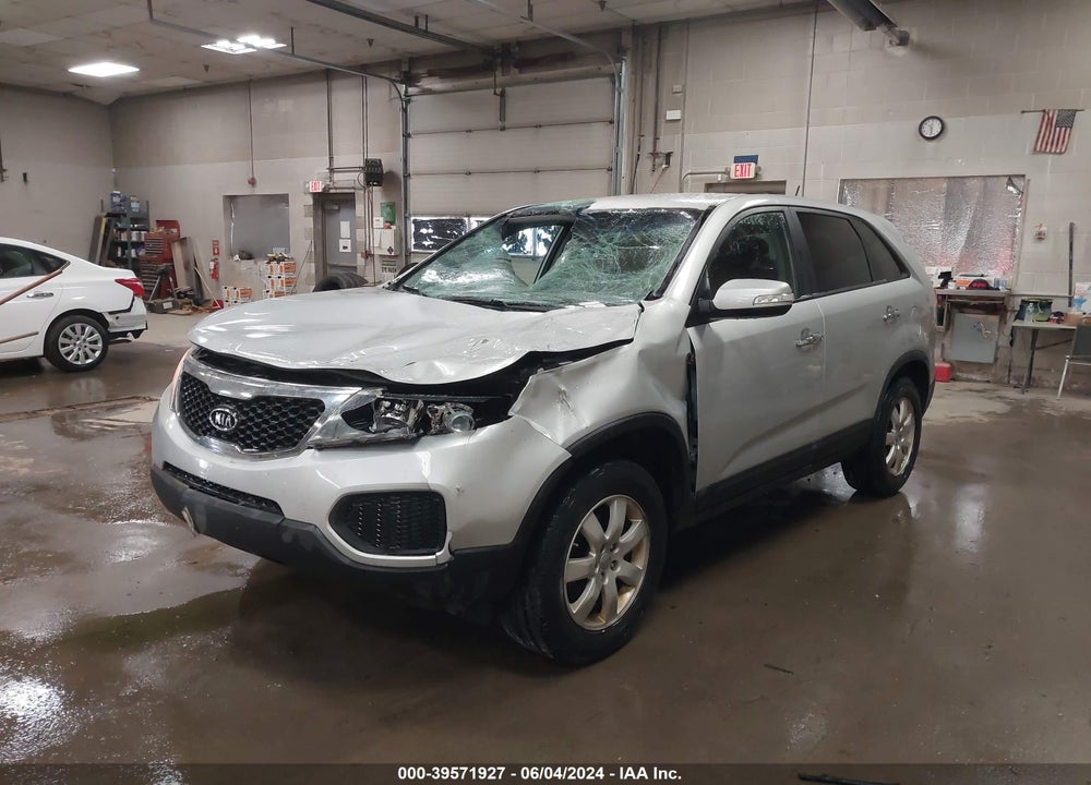 2013 KIA SORENTO LX VIN: 5XYKT4A16DG354426