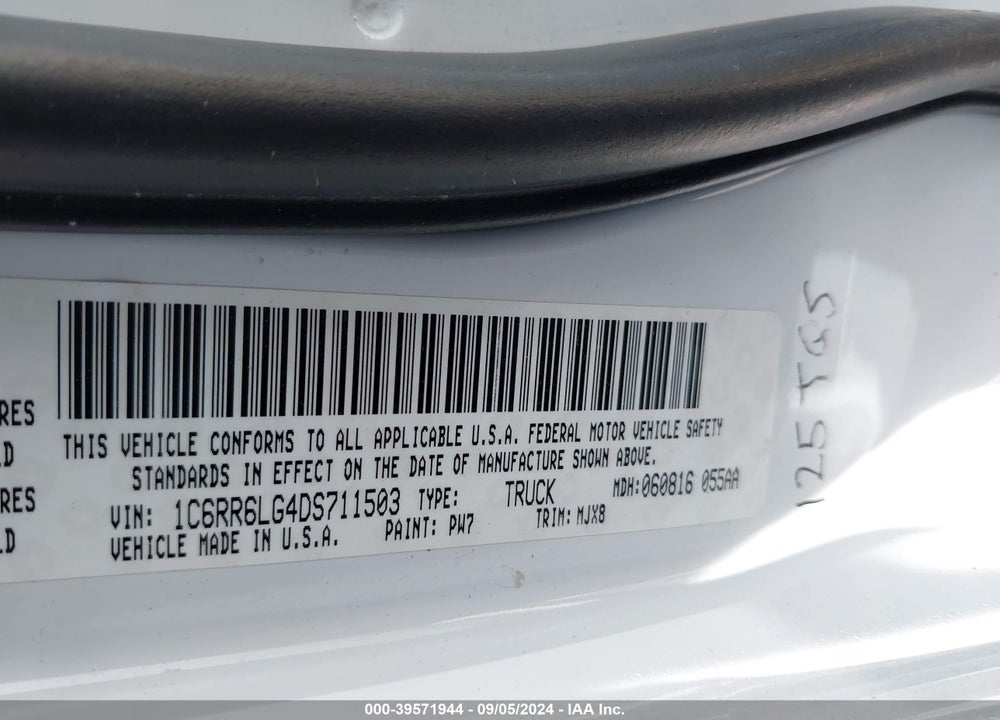 2013 RAM 1500 SLT VIN: 1C6RR6LG4DS711503