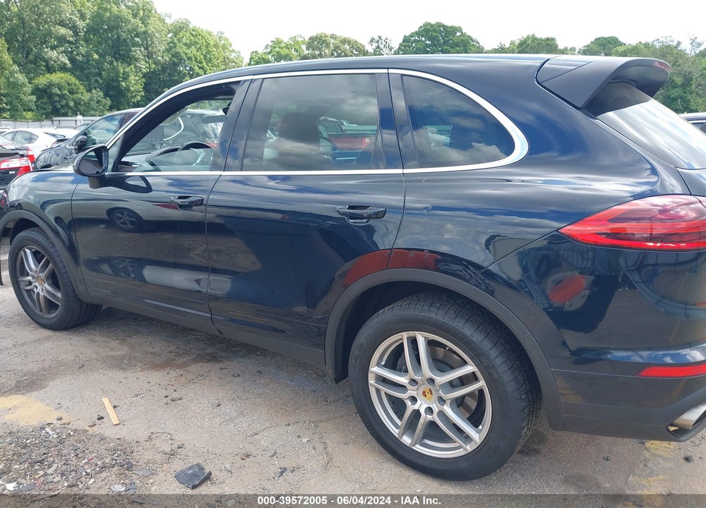 2016 PORSCHE CAYENNE VIN: WP1AA2A20GKA12529