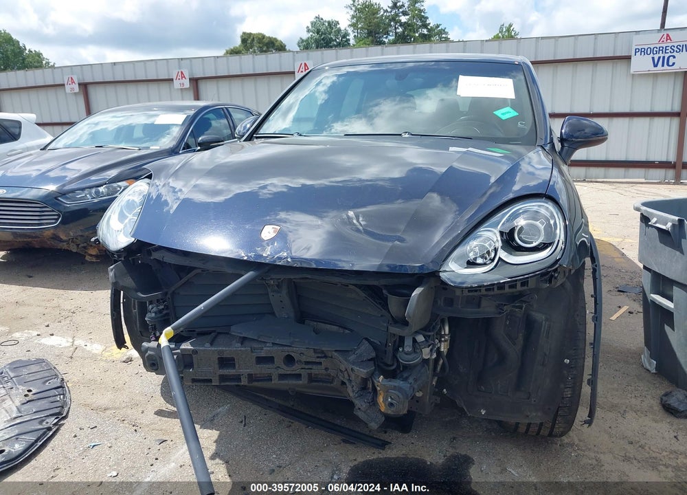 2016 PORSCHE CAYENNE VIN: WP1AA2A20GKA12529