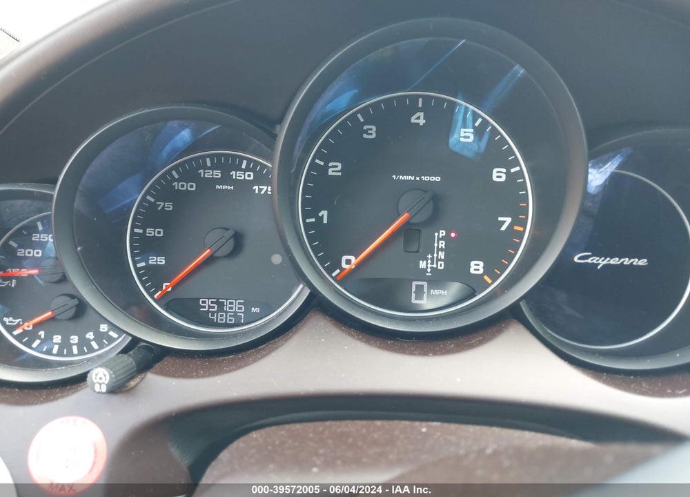 2016 PORSCHE CAYENNE VIN: WP1AA2A20GKA12529
