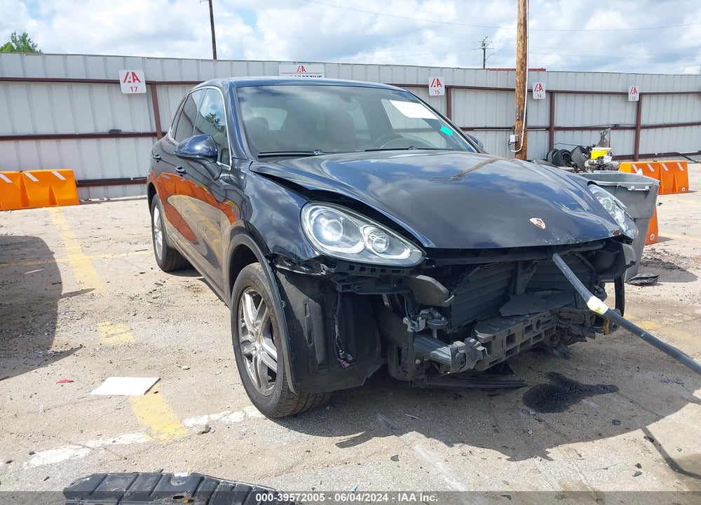 2016 PORSCHE CAYENNE VIN: WP1AA2A20GKA12529