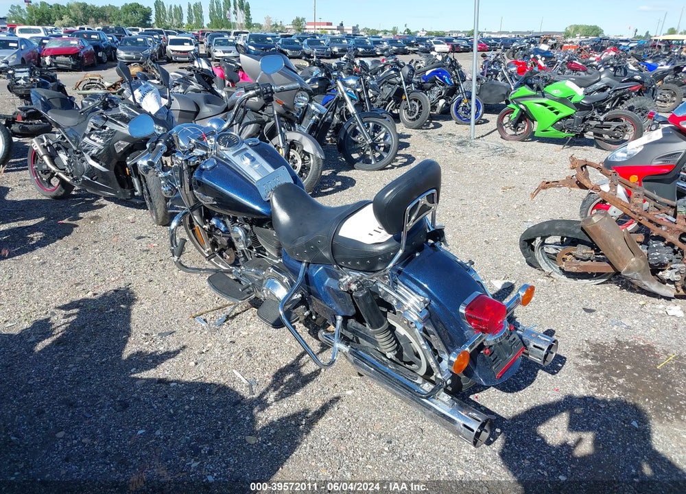 2014 HARLEY-DAVIDSON FLHR ROAD KING VIN: 1HD1FBM12EB673707